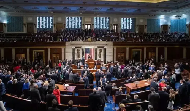 ABD Temsilciler Meclisi üyeleri, Kongre onayı olmadan Venezuela'ya saldırıyı önlemek için tasarı sundu