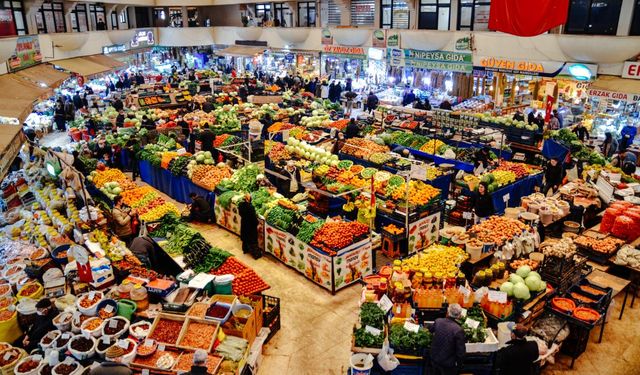 İstanbul'da fiyatı en çok artan ve azalan ürünler belli oldu