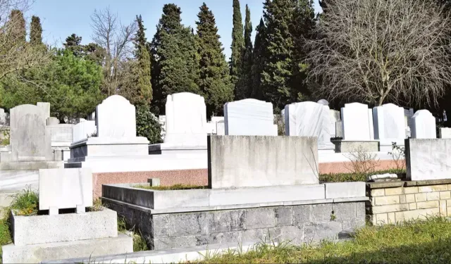 Artık ölmek de çok lüks oldu! Mezar fiyatları dudak uçuklattı