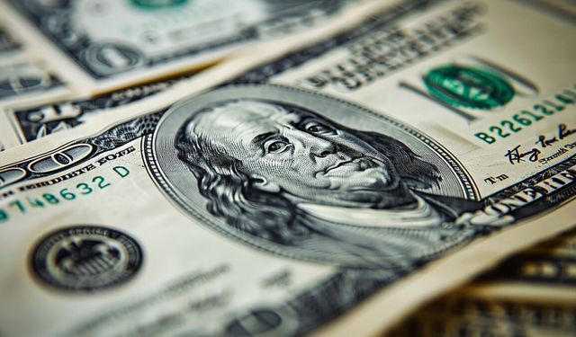 Faiz kararı sonrası euro ilk kez 50 lirayı aştı!