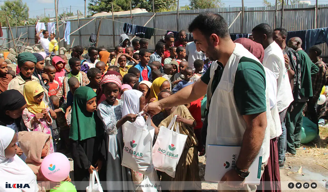 IHO EBRAR, Etiyopya'da yüzlerce yetimi giydirdi