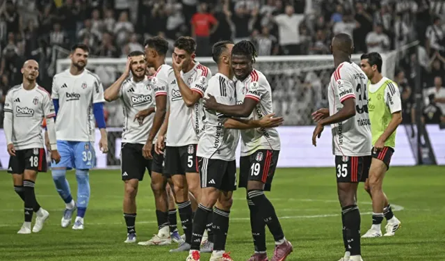 Beşiktaş, Türkiye Kupası'nda yarın Fenerbahçe'ye konuk olacak