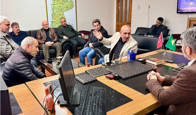 İşten çıkarılan işçilerden HÜDA PAR Milletvekili Dinç'e ziyaret