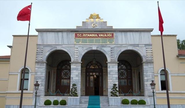 "Fatih'te düzensiz göçmen yoğunluğu" iddialarına valilikten yanıt geldi