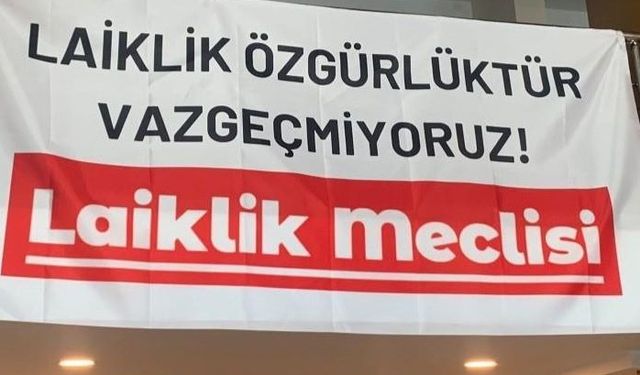 Bu da oldu: Müslüman ülkede Cuma Namazı izni şikayet edildi