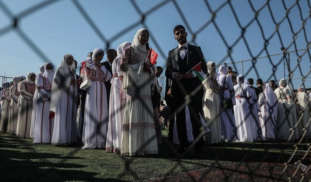 Gazze'de toplu düğün merasimi düzenlendi