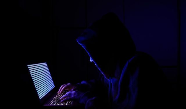 Yapay zeka  hackerları solladı