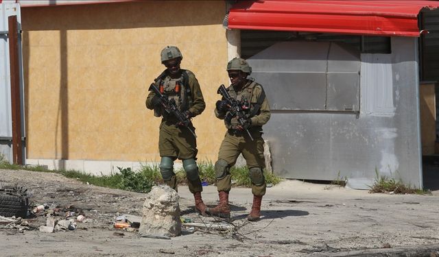 İşgalciler 12 yaşında bir çocuğu başından vurdu