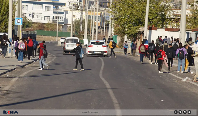 Köy yolunda tehlike!