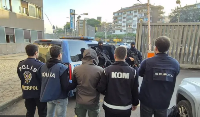 Çocuklar mafyalara nasıl katılıyor? Dizi faktörü