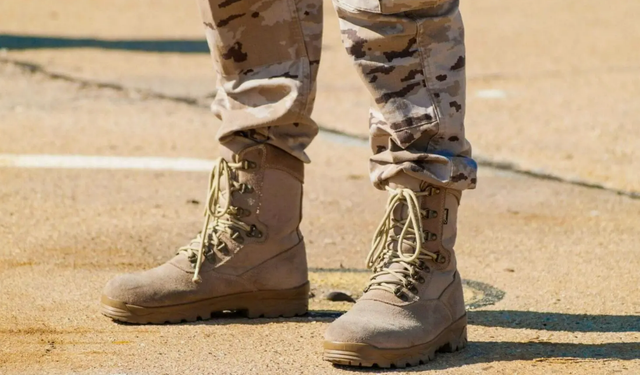 Gençlere liseyi bitirir bitirmez zorunlu askerlik planı