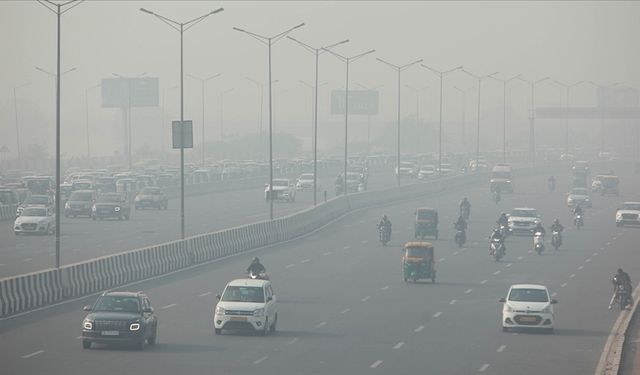 Hindistan başkentinde tehlikeli hava: Acil önlemler alındı