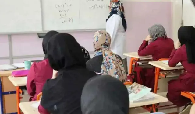 Öğretmen atama ve yer değiştirmesine ilişkin yönetmelik yayımlandı