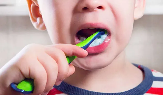 Ağız bakımı ilk dişler çıkmadan başlamalı