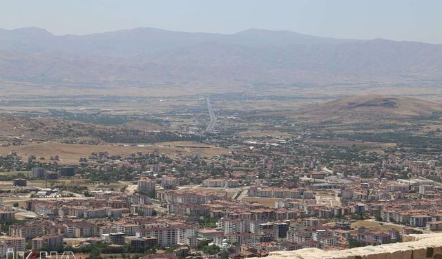 Elazığ hizmet mi bekliyor, algı mı üretiliyor: 59,7 milyarlık yatırım tartışması!