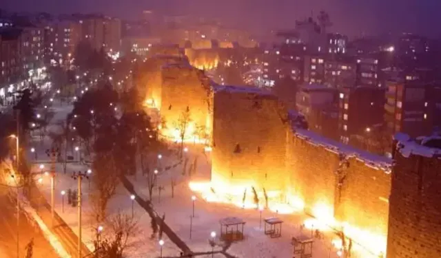Aman dikkat tarih vererek İstanbul ve Diyarbakır'ı uyardı