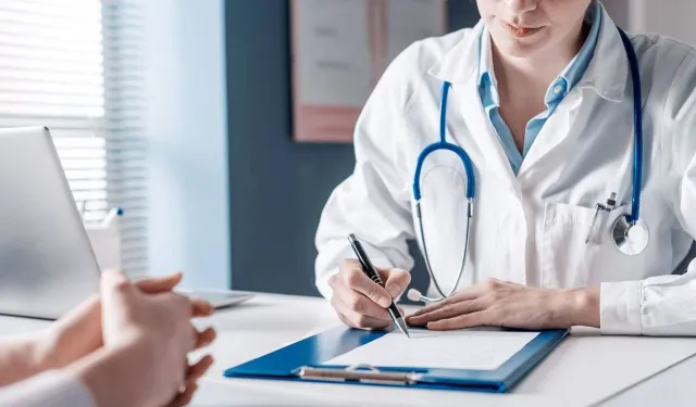 Burnu akanlar dikkat: Uzmanlar bu yaşanıyorsa doktora gidin dedi!