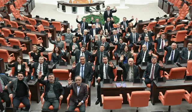 CHP 'emekli maaşına zam' demişti.. Işıkhan: Önce borçlarınızı ödeyin