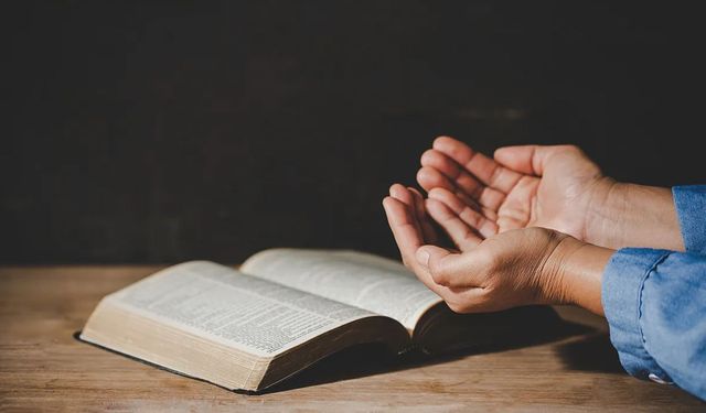 Evi ve aileyi her türlü kötülükten koruyan zırh gibi dua