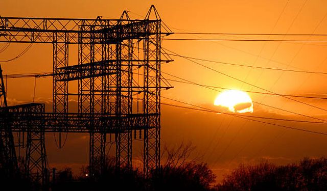 8 Ocak günü TOROSLAREDAŞ Elektrik duyurdu! Osmaniye'nin 8 ilçesinde saatlerce elektrik kesintisi olacak