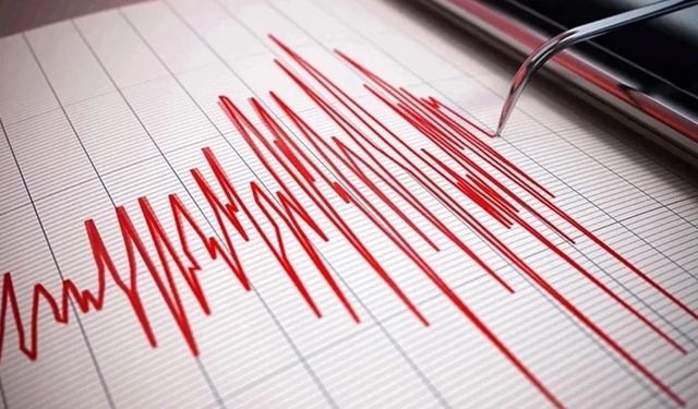 İzmir'de 2 bin yıllık fay uyandı! Uzman isimden deprem kapıda uyarısı