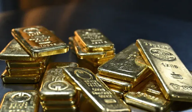 Altın yükseliyor, gümüş geriliyor…  Yeni tahmin