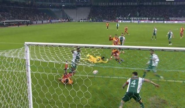 Galatasaray  VAR tepkisi: Bu skandal futbola zarar verir