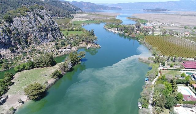 Dalyan Kanalı'nda aşırı yağışlar! Su seviyesi 1,5 metre yükseldi