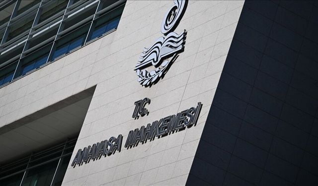 AYM, sürekli işçi kadrosuna geçirilenlerin tayin yasağını iptal etti