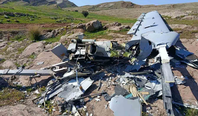 İran açıkladı: Düşman İHA'ları imha edildi!