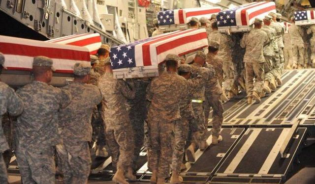 ABD’NİN İRAN HESABI TUTMADI: ABD’YE TABUTLAR GİTMEYE DEVAM EDİYOR