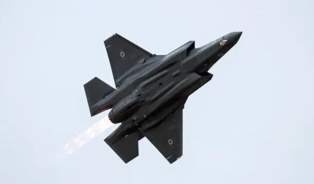 İran basını duyurdu: ABD savaş uçağı düşürüldü