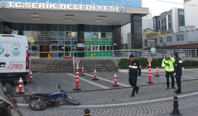 Serik Belediyesi’ne silahlı saldırı