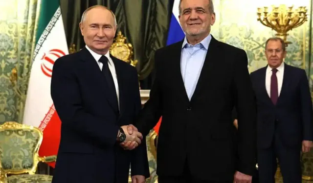 Putin, Pezeşkiyan ile Orta Doğu’daki gelişmeleri görüştü!