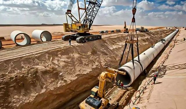 Tüm ülkenin su gereksinimini karşılayacak! Çölde oluk oluk bereketli sular akacak