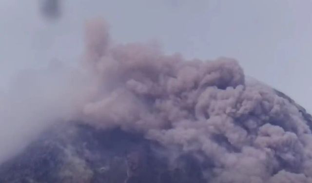 Filipinler’de Mayon Yanardağı’nda alarm sürüyor