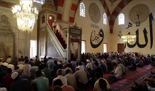 Diyanet 17 Temmuz Cuma Hutbesi Konusunu Duyurdu: Bu Hafta Camilerde Hangi Konu İşlenecek?