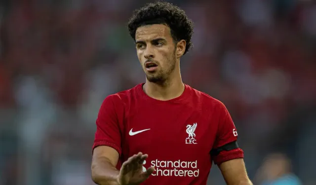 Galatasaray'a Liverpool'dan yıldız orta saha!