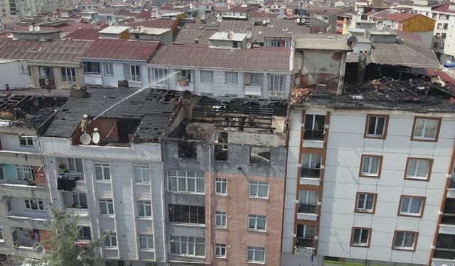 Esenyurt'ta 4 binaya sıçrayan yangın!