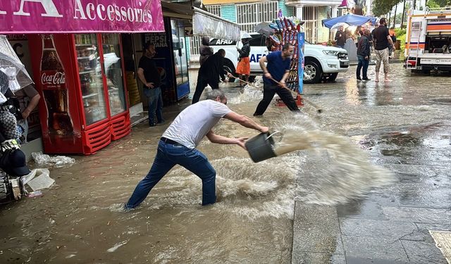 Kırşehir'de sağanak, sel ve su baskınları!