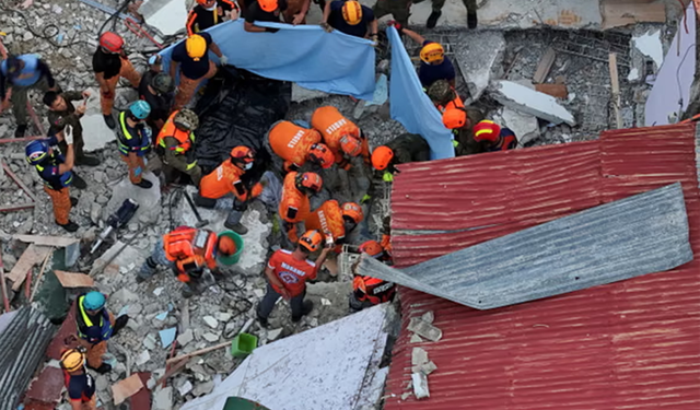 Filipinler'deki büyük depremde can kaybı artıyor!