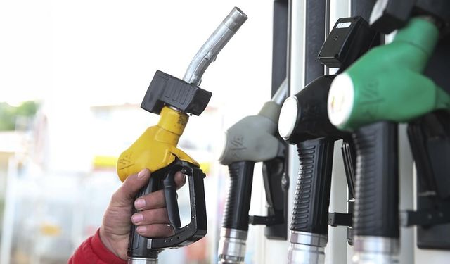 Sürücüler dikkat: Motorine ikinci zam dalgası! İşte Ankara, İzmir, İstanbul güncel akaryakıt fiyatları