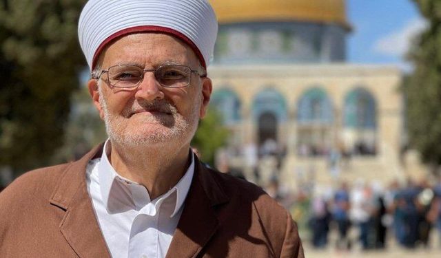 Şeyh İkrime Sabri: "İlk savunma hattı orada bulunmaktır"