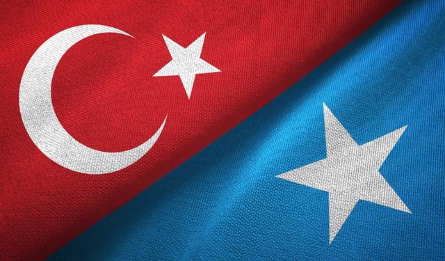 Türkiye'den Somali'ye ilk kez doğrudan bir kargo gemisi ulaştı