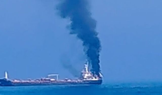 ABD, Umman Körfezi'nde 3. petrol tankerini vurdu