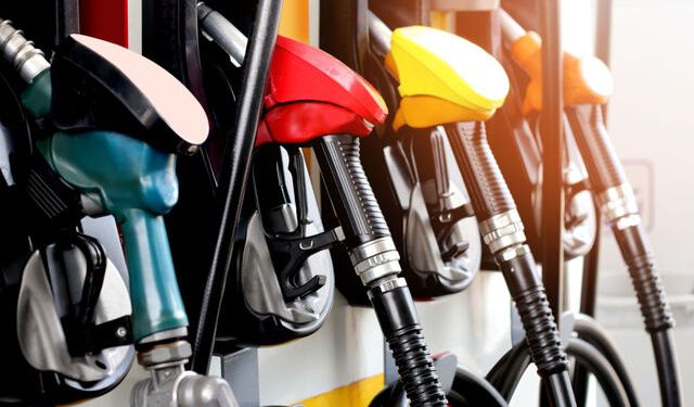 Benzin ve motorine zam geliyor mu? Akaryakıt fiyatları ne kadar oldu?