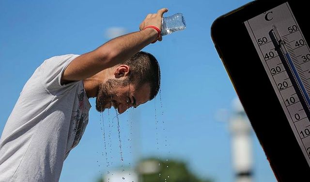 İstanbullular dikkat!  Boğucu nemin ardından sağanak yağış vuracak