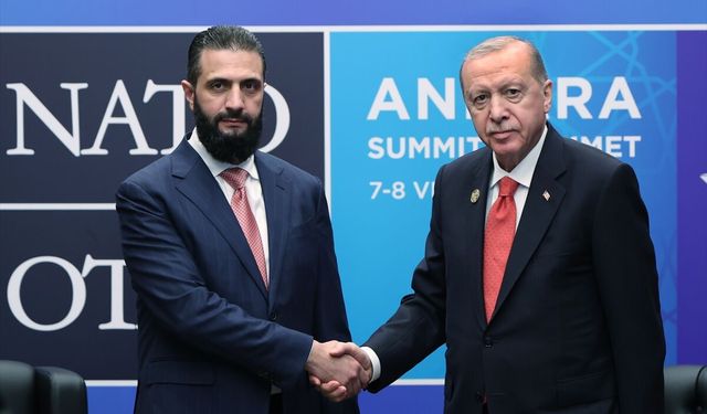 Cumhurbaşkanı Erdoğan, Şara ile bir araya geldi