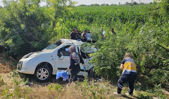 Düğünden dönen aile kaza yaptı: 3 ölü, 1 yaralı var!