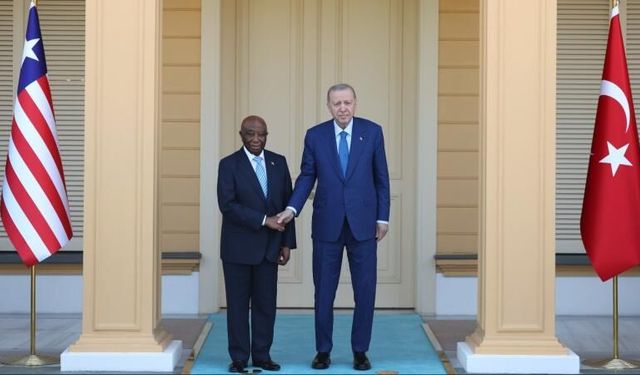 Cumhurbaşkanı Erdoğan Liberya Cumhurbaşkanı Boakai ile bir araya geldi